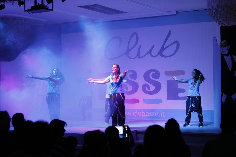 Club Esse Mediterraneo Montesilvano Marina Buitenkant foto