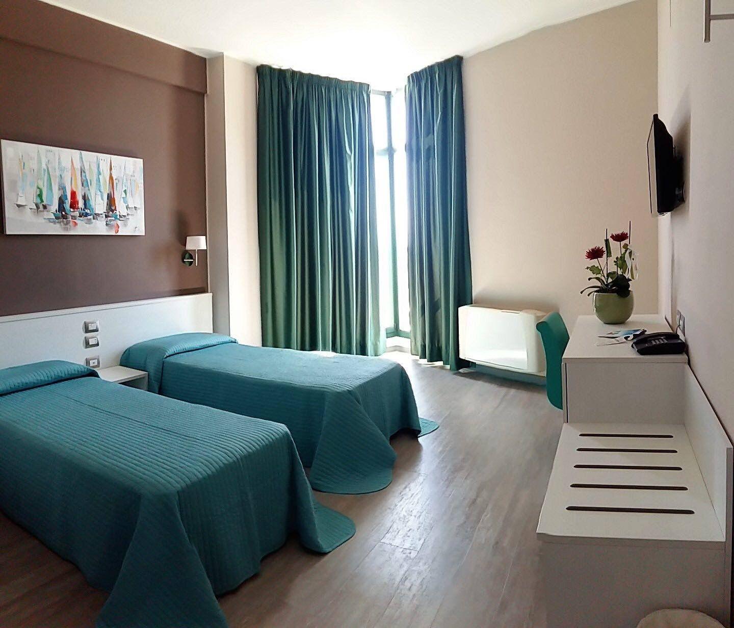 Club Esse Mediterraneo Montesilvano Marina Buitenkant foto